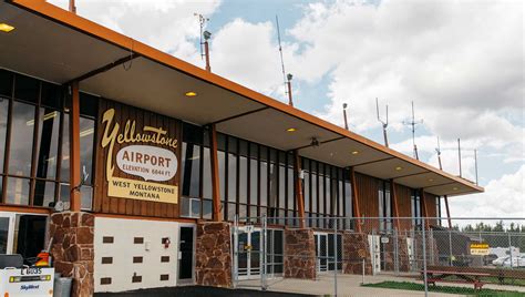 yellowstone national park airport hotels